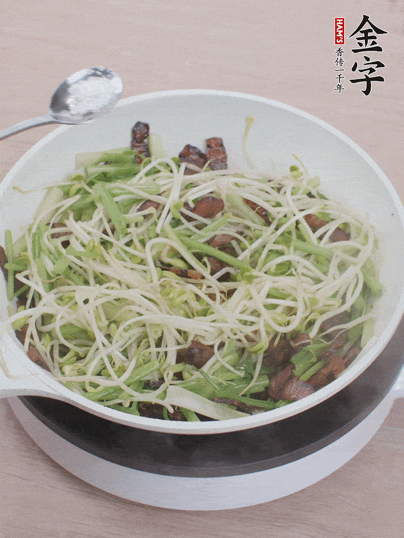 1點鹽、糖調(diào)味。